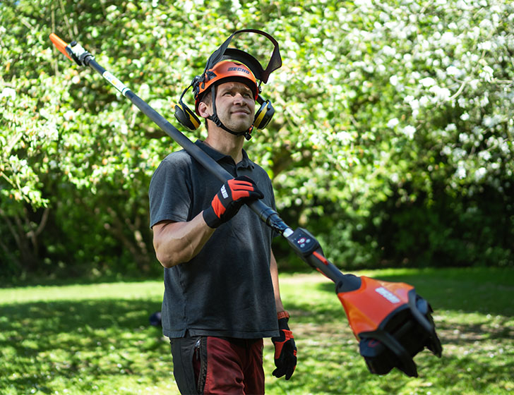 Ultra-Lightweight & Maneuverable. Ultra-Lightweight & Maneuverable.
